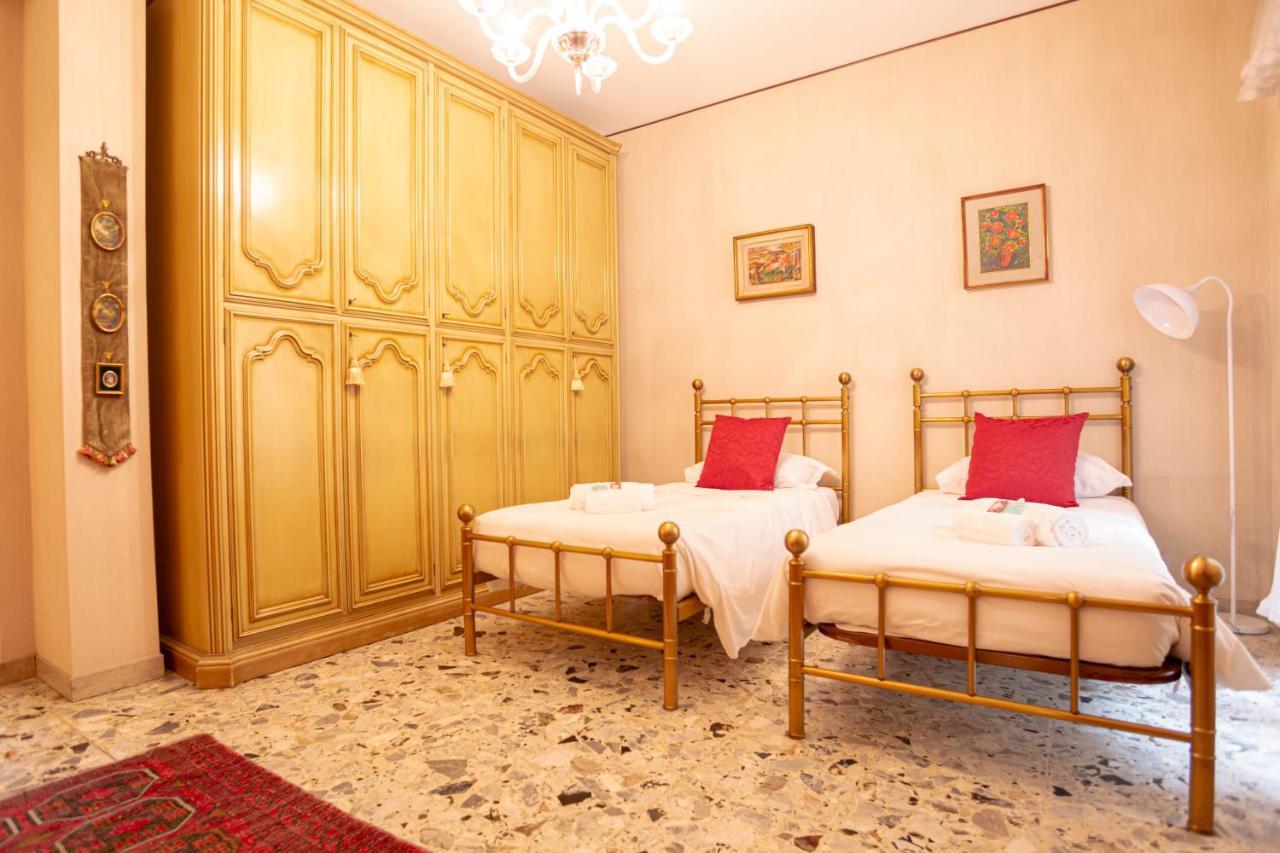 Residenza Porta Leoni - Royal Welcome فيرونا المظهر الخارجي الصورة